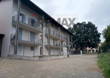 Edificio all\'aperto - Three-room apartment via delle grazie
 
33, Albuzzano - photo 3