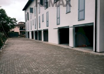 Edificio all\'aperto - Three-room apartment via delle grazie
 
33, Albuzzano - photo 42