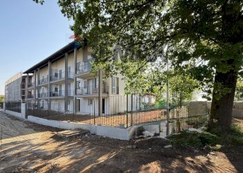 Edificio all\'aperto - Three-room apartment via delle grazie
 
33, Albuzzano - photo 45