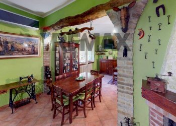 Sala da pranzo - Quadrilocale Via Ferrini
 
3, Pavia - foto 2