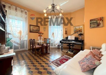Sala da pranzo - Semi-detached house via Brichetti
 
22, Pavia - photo 13
