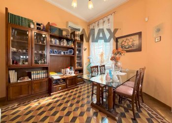 Sala da pranzo - Semi-detached house via Brichetti
 
22, Pavia - photo 15
