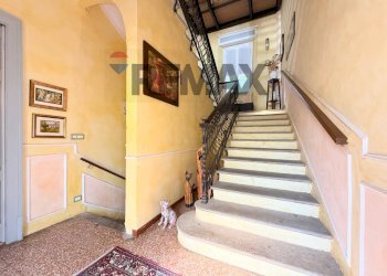 Scale - Semi-detached house via Brichetti
 
22, Pavia - photo 24