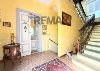 Scale - Semi-detached house via Brichetti
 
22, Pavia - photo 25