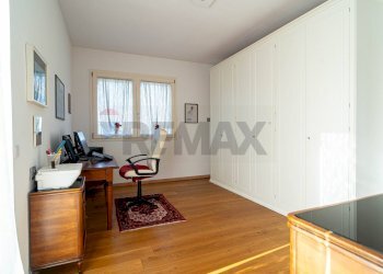 Ufficio - Villa Alessandro Laurinsich
 
17, Parma - photo 22