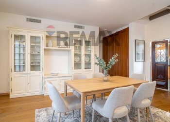 Sala da pranzo - Villa Alessandro Laurinsich
 
17, Parma - photo 2