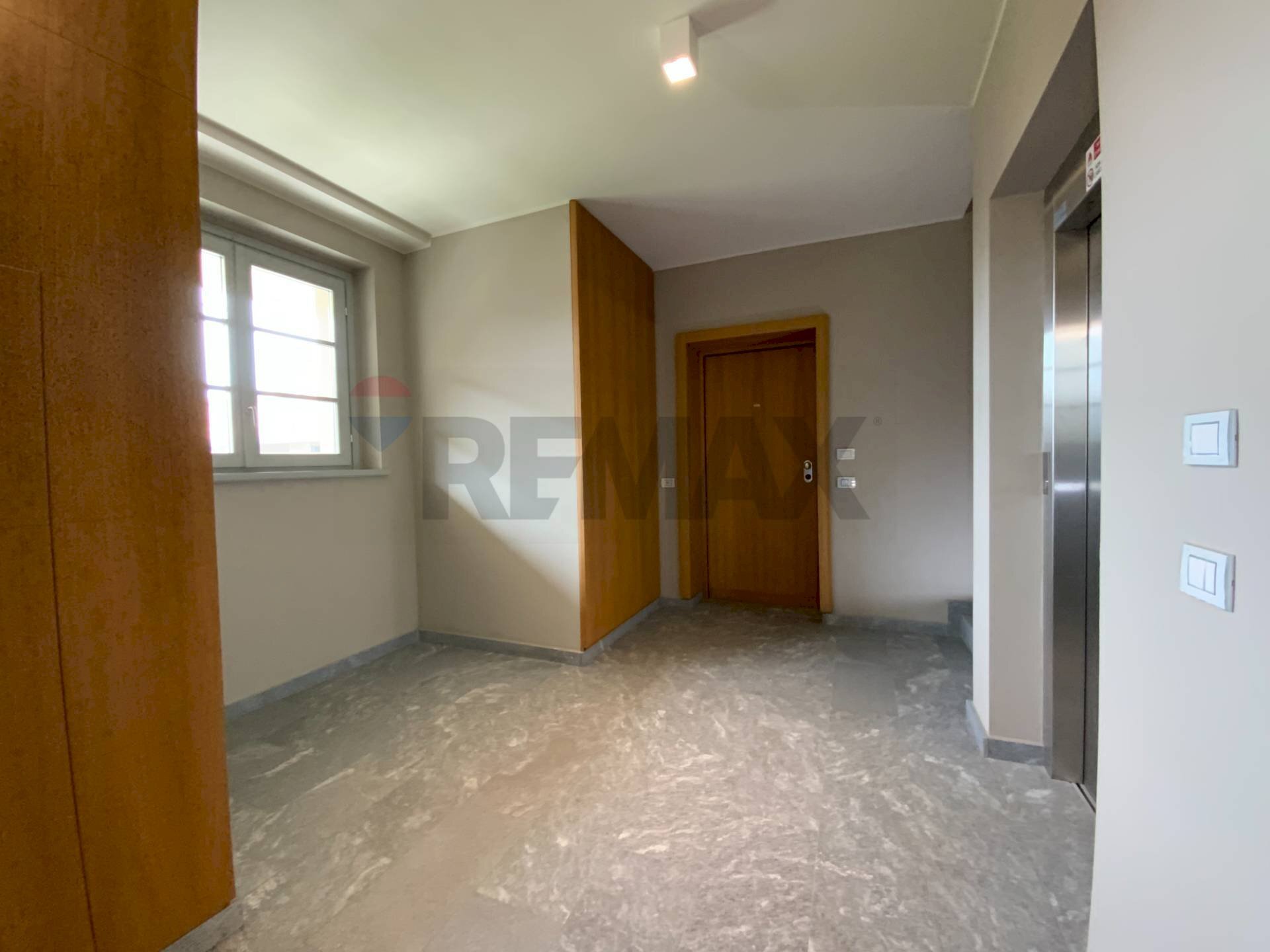 Ingresso da esterno - Four-room apartment Via Sant'Isidoro
 
1, Bogogno - photo 3