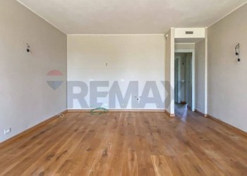 Sala ingresso - Trilocale Via Sant'Isidoro
 
1, Bogogno - foto 3