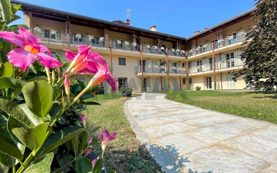 Piazzetta casa Bonora - Bilocale Via Sant'Isidoro
 
1, Bogogno - foto 2