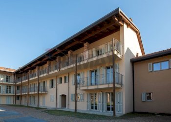 Facciata - Bilocale Via Sant'Isidoro
 
1, Bogogno - foto 3