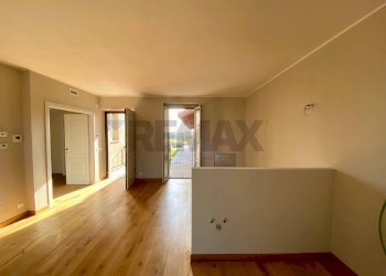 Sala ingresso e cucina a vista - Two-room apartment Via Sant'Isidoro
 
1, Bogogno - photo 2