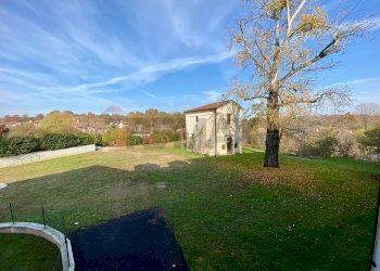 Vista Chiesetta del Carmine - Two-room apartment Via Sant'Isidoro
 
1, Bogogno - photo 9