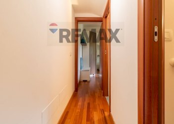 Hall / corridoio - Trilocale Via Achille GIammarioli
 
24, Frascati - foto 18