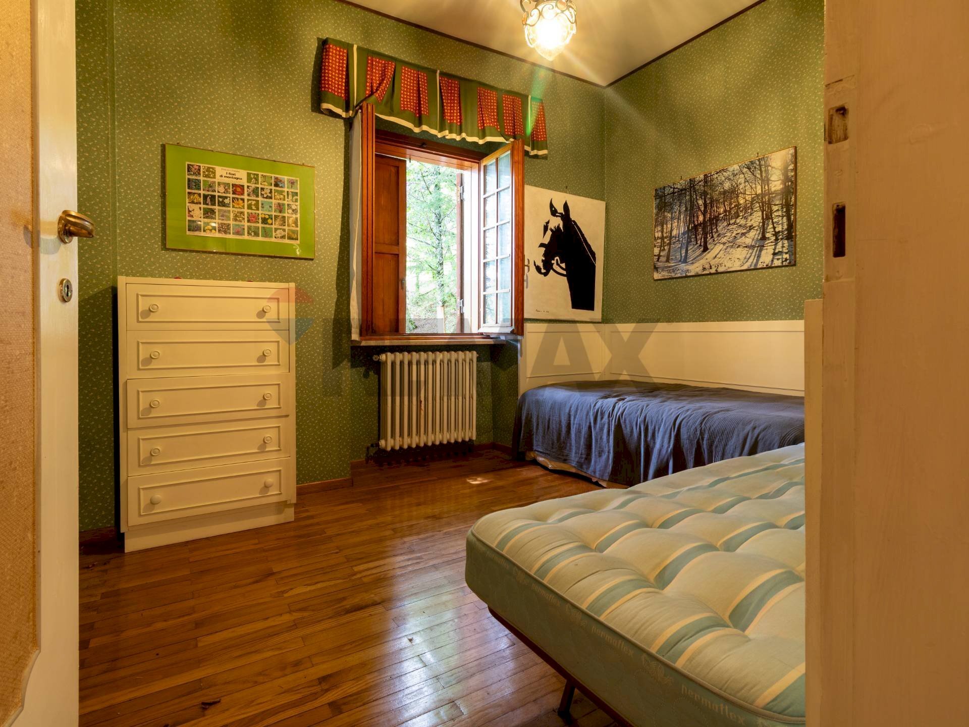 Camera / camera da letto - Villa Via del Capriolo
 
3, Tagliacozzo - foto 1