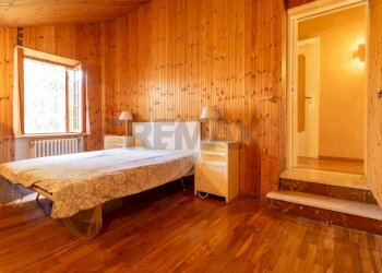 Camera / camera da letto - Villa Via del Capriolo
 
3, Tagliacozzo - foto 6