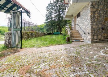 Giardino - Villa Via del Capriolo
 
3, Tagliacozzo - foto 32