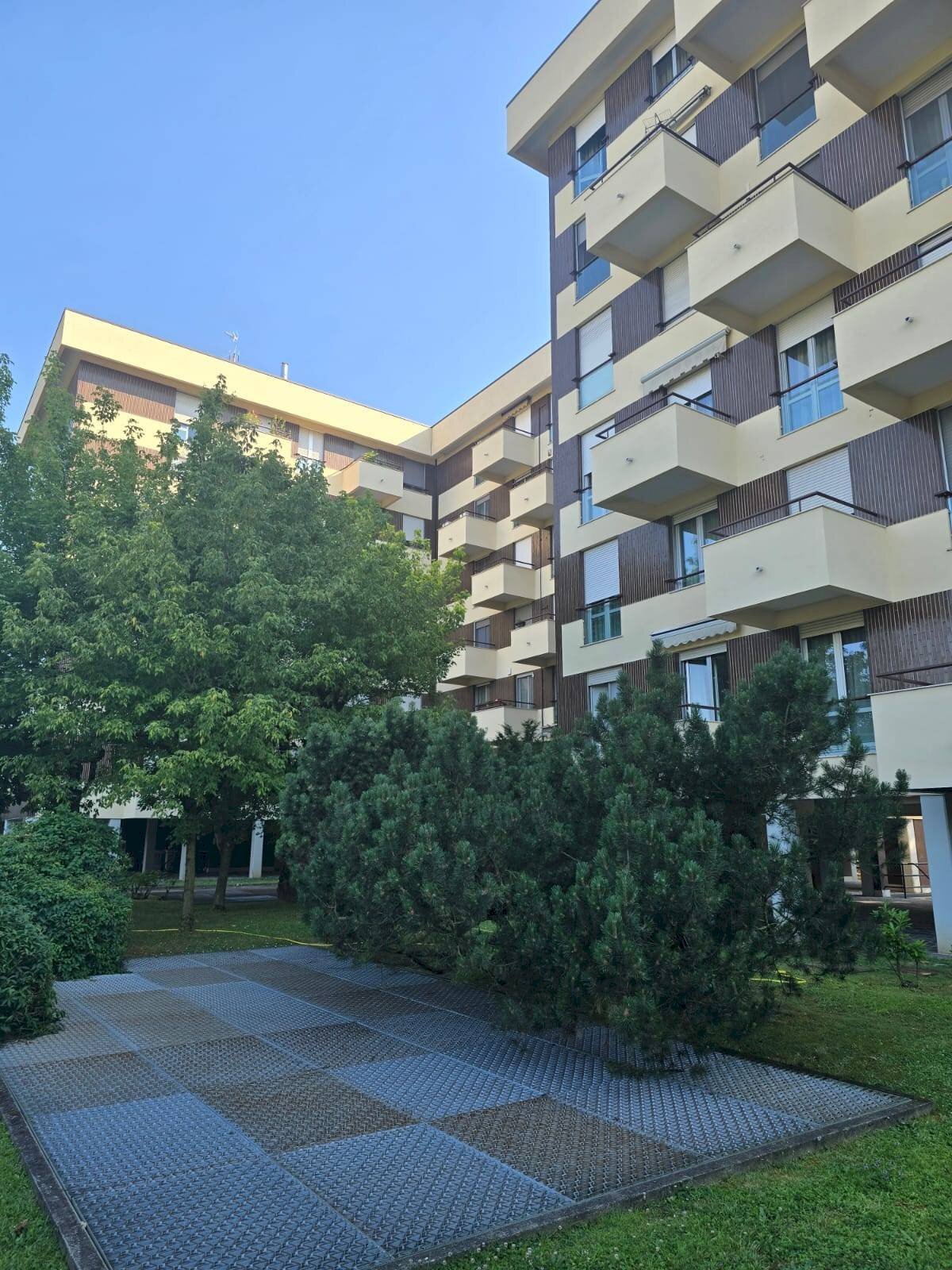 Foto 1 - Bilocale Via Valsesia
 
8, Milano - foto 1