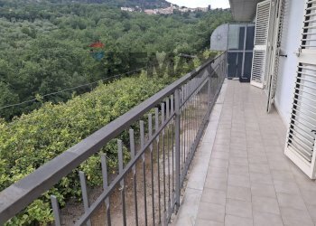 Balcone - Four-room apartment Castelforte - photo 17