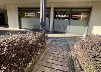 Edificio all\'aperto - Commercial Premises Merate - photo 4