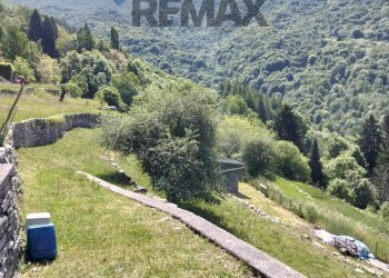 Vista delle montagne - Casa semi indipendente Via Per Bicogno
 
14, Faggeto Lario - foto 13
