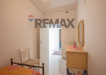 Camera / camera da letto - Independent house via ROMA
 
89, Santa Croce Camerina - photo 23