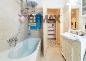Bagno - Trilocale Via Diano Marina
24, Roma - foto 20