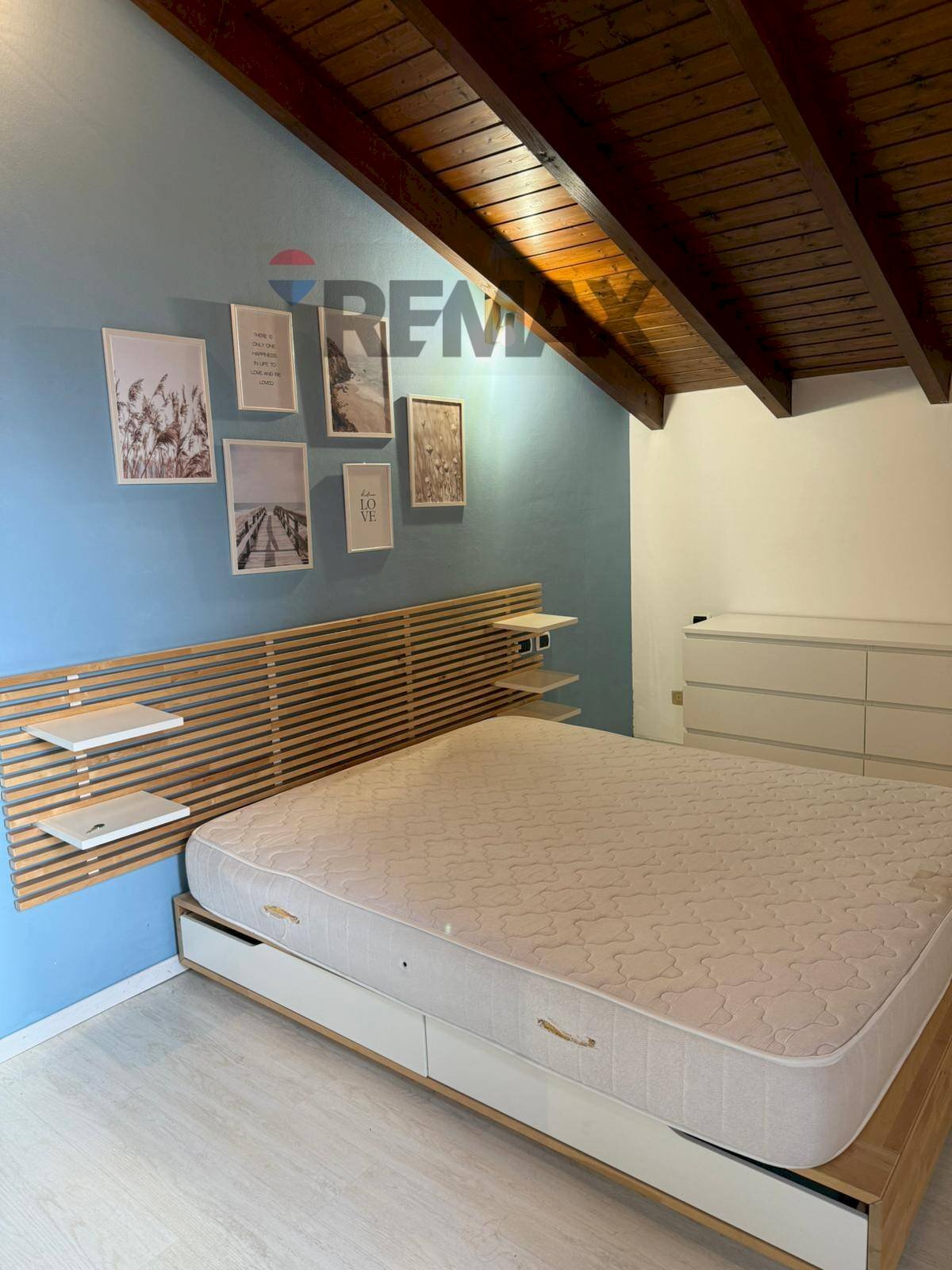 Camera / camera da letto - Non-buildable land Via Giuseppe Garibaldi
 
105, Ferno - photo 2