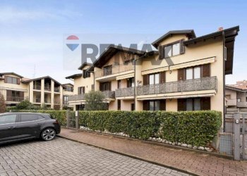 Edificio all\'aperto - Trilocale Via Giuseppe Garibaldi
 
105, Ferno - foto 15