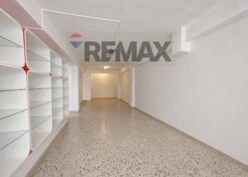 Stanza vuota - Commercial Premises Via Conte Agostino Pepoli
 
31, Trapani - photo 4