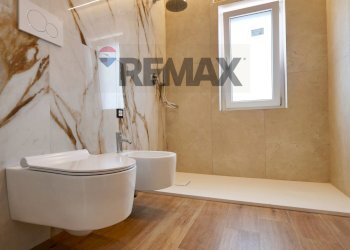Bagno - Trilocale Via Daunia
 
5, Bari - foto 1