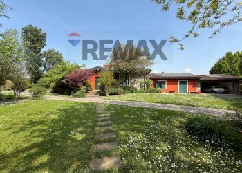 Giardino - Independent house Via Montegrappa
 
29, Gadesco-Pieve Delmona - photo 1