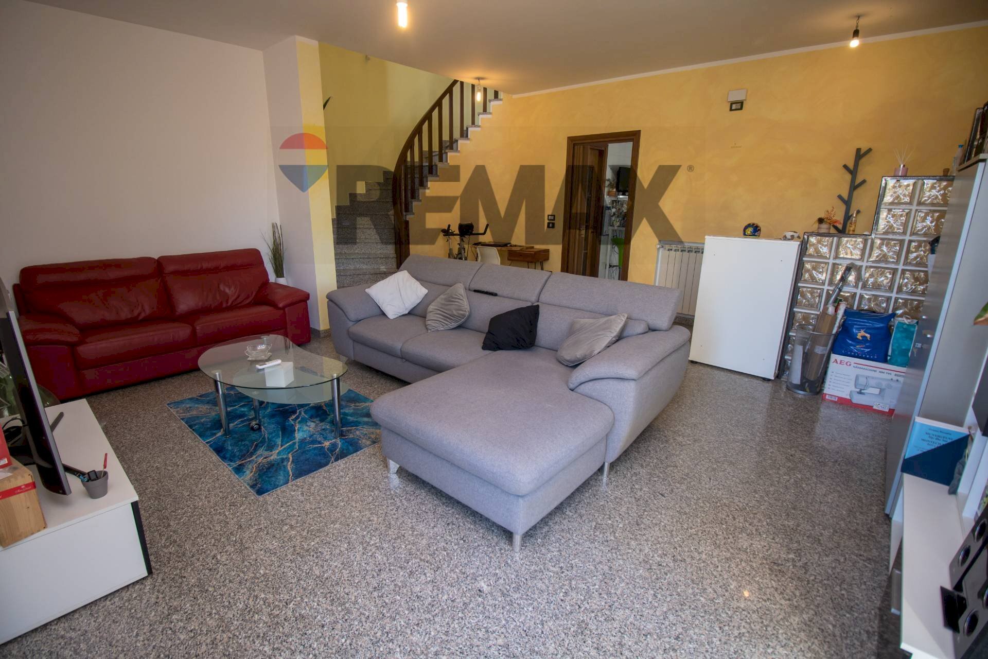 Soggiorno - Casa indipendente VIALE MATRINO
 
222, Città Sant'Angelo - foto 2