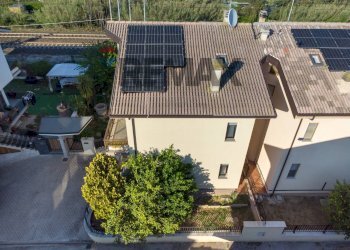 Casa all\'aperto - Casa indipendente VIALE MATRINO
 
222, Città Sant'Angelo - foto 3
