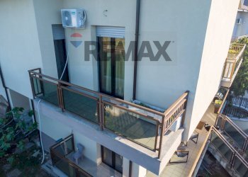 Edificio all\'aperto - Casa indipendente VIALE MATRINO
 
222, Città Sant'Angelo - foto 8