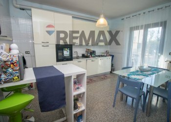 Cucina - Casa indipendente VIALE MATRINO
 
222, Città Sant'Angelo - foto 17