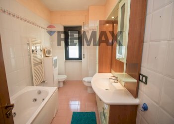 Bagno - Casa indipendente VIALE MATRINO
 
222, Città Sant'Angelo - foto 25