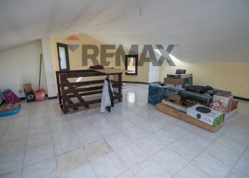 Soggiorno - Casa indipendente VIALE MATRINO
 
222, Città Sant'Angelo - foto 35