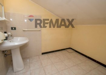 Bagno - Casa indipendente VIALE MATRINO
 
222, Città Sant'Angelo - foto 39