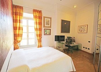 Camera - Four-room apartment via san lorenzo, Bergamo - photo 14