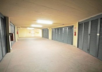 Garage - Four-room apartment via san lorenzo, Bergamo - photo 23