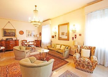 Soggiorno - Villa via santa lucia, Bergamo - photo 16