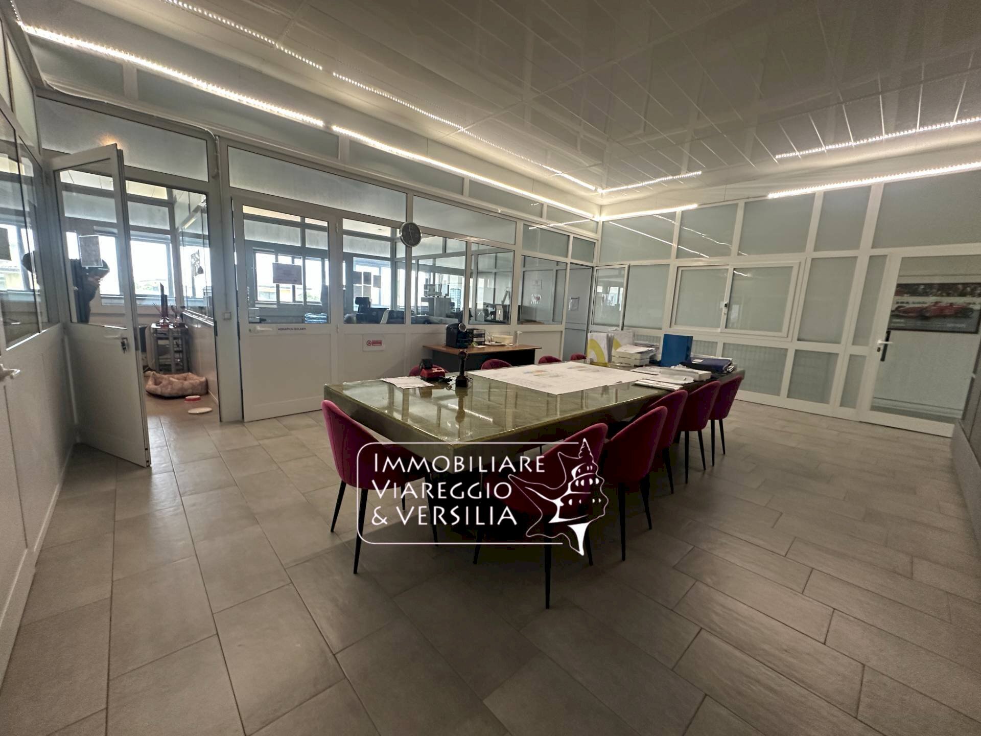 Foto 1 - Magazzino via Scirocco, Viareggio - foto 1
