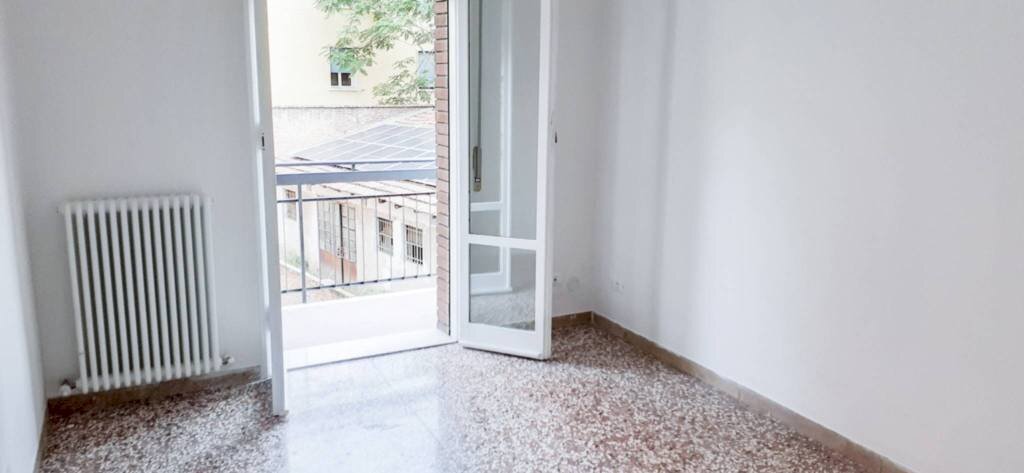 Camera da letto - Three-room apartment via Carlo Cignani, Bologna (neighborhood Bolognina) - photo 2