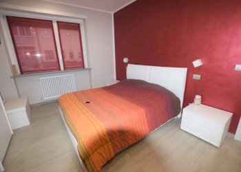 Camera da letto - Two-room apartment via Bra, 22, Mondovì - photo 13