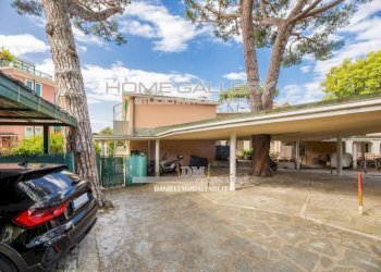 Posto macchina - Three-room apartment via Luigi Casale, Rapallo - photo 40