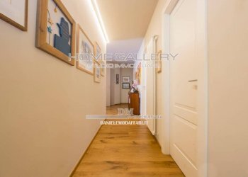 Corridoio - Apartment viale Quartara, 31, Genova (neighborhood Quarto) - photo 11
