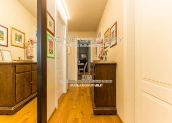 Corridoio - Apartment viale Quartara, 31, Genova (neighborhood Quarto) - photo 27