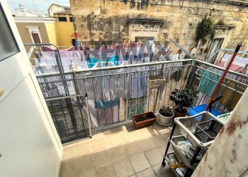 Balcone - Three-room apartment VIA CARRETTIERI
 
18, Trani - photo 8