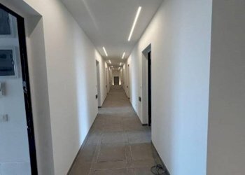Corridoio - Two-room apartment via Don Bartolomeo Grazioli, 57, Milano (neighborhood Dergano) - photo 12
