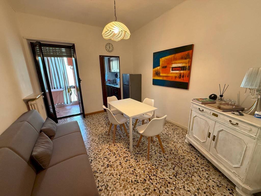 Soggiorno - Bilocale via Città di Alba, Pinerolo - foto 1